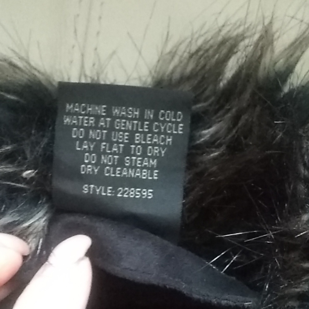 Coat - Picture 3 of 4